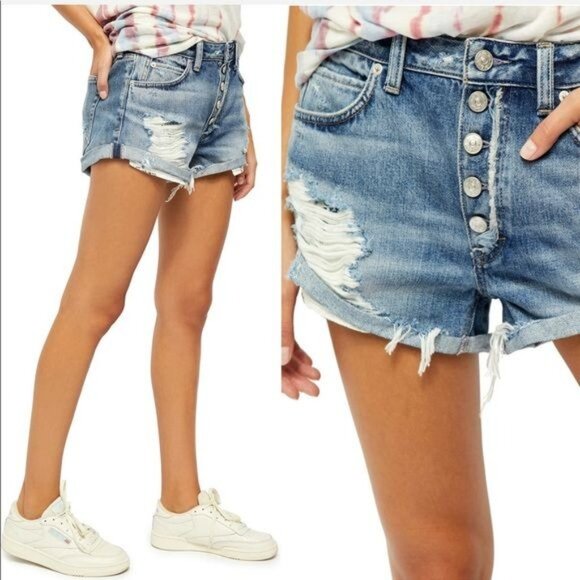 We The Free Romeo Rolled Cut Off Denim Shorts Size 26 Distressed Blue Button Fly - Picture 2 of 11